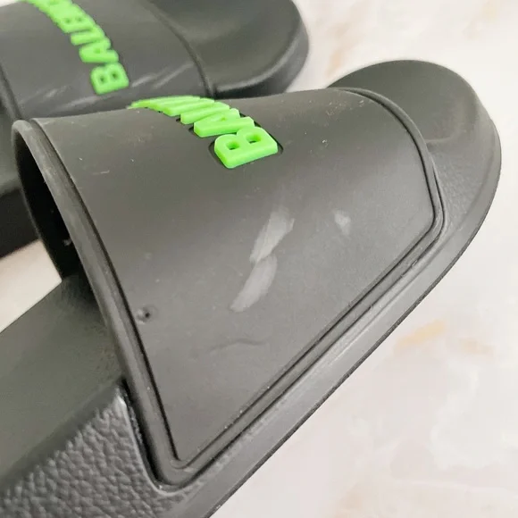 BALENCIAGA || Women’s Pool Slides In Black/Fluo Green - Picture 11 of 14